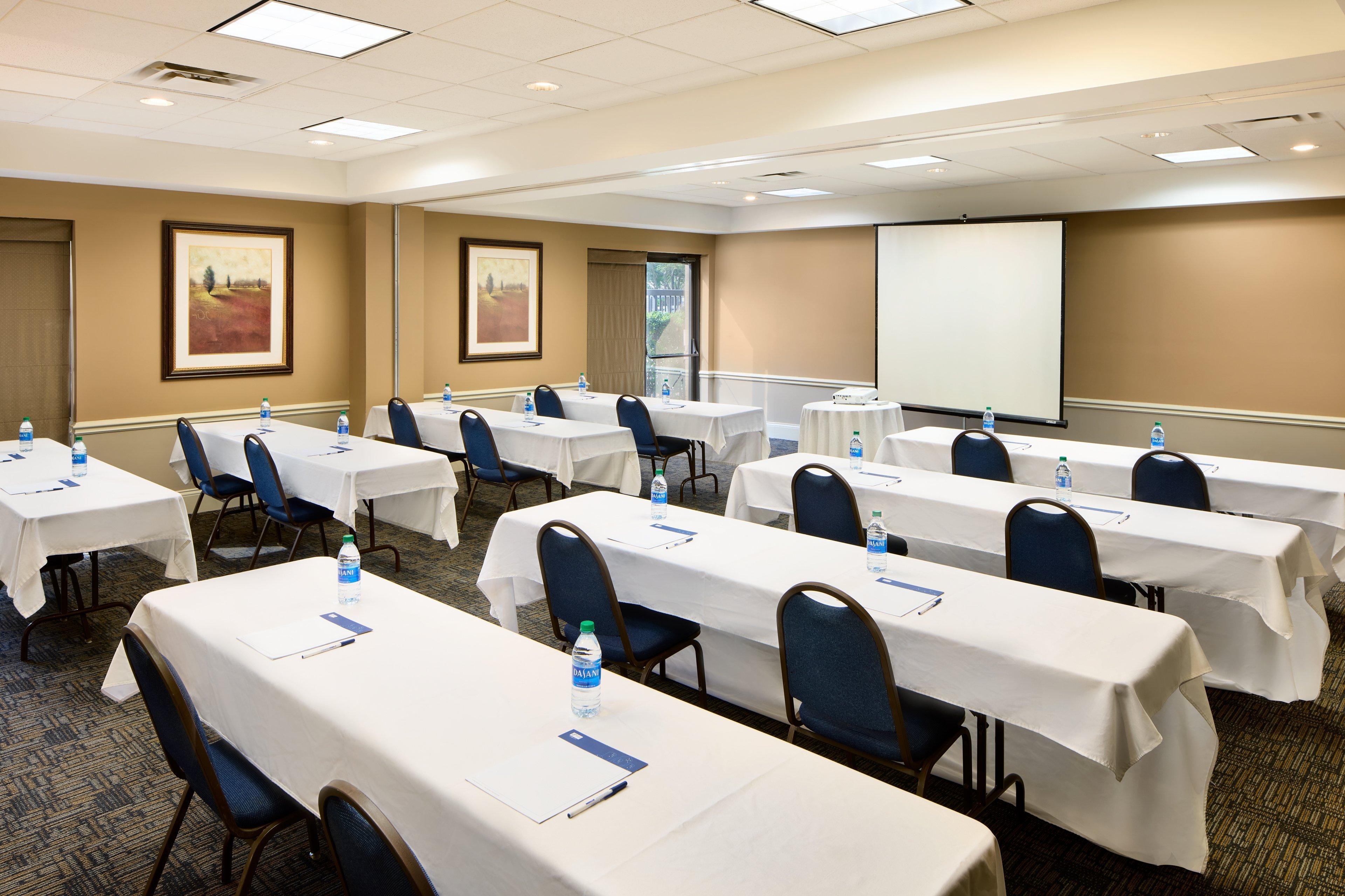 Holiday Inn Express & Suites Alpharetta, An Ihg Hotel Exterior photo