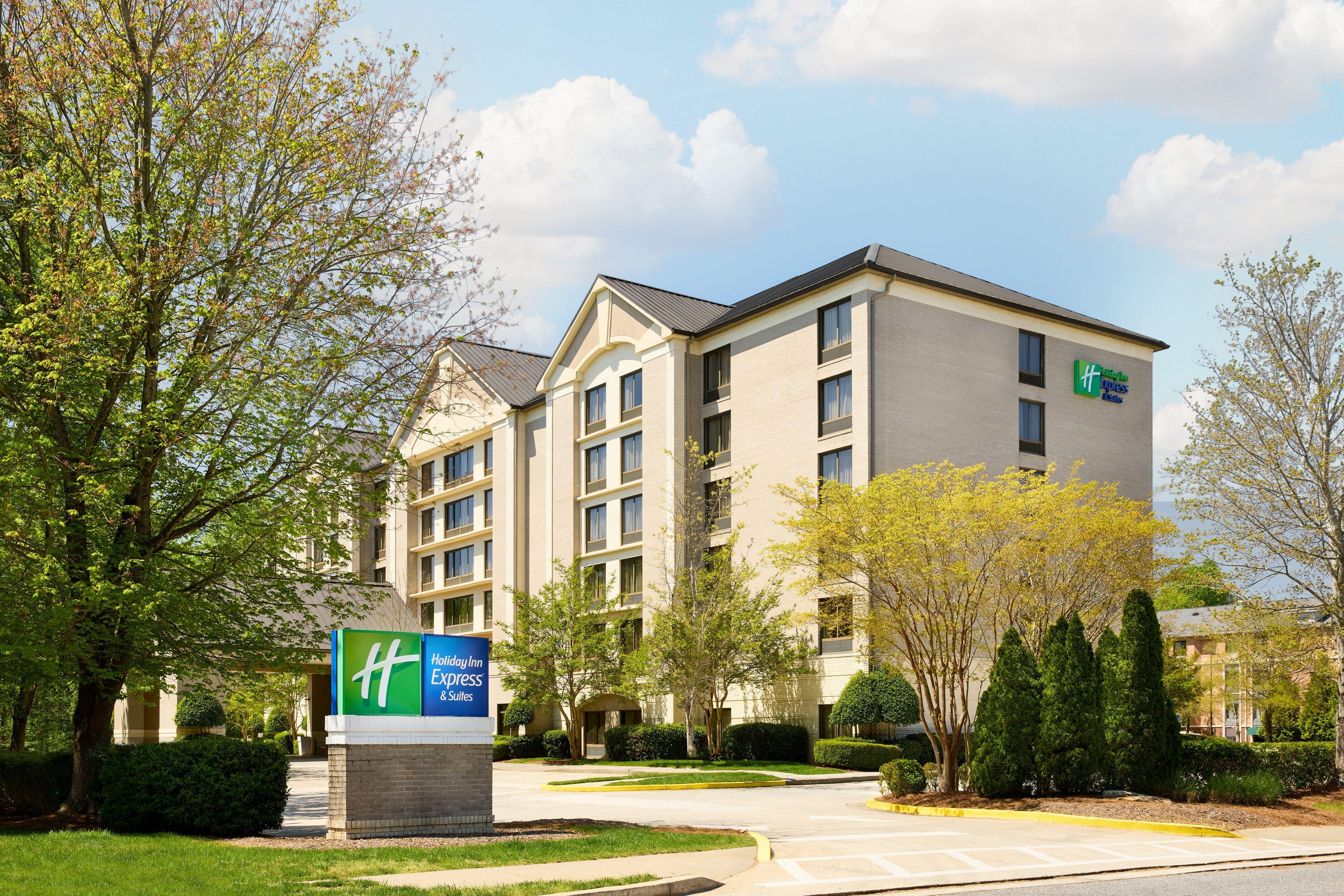 Holiday Inn Express & Suites Alpharetta, An Ihg Hotel Exterior photo